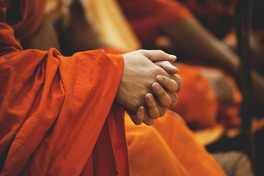 Escándalo en Tailandia: un templo budista quedó vacío luego de que todos sus monjes dieran positivo en una prueba de drogas