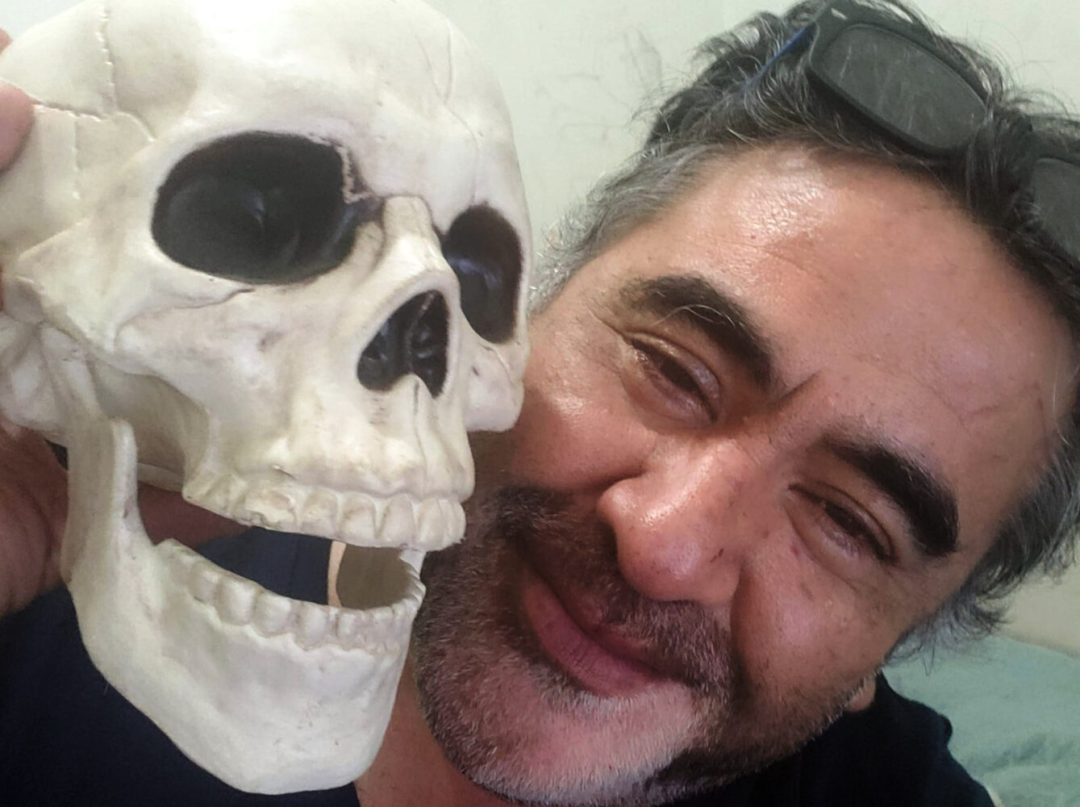 Prisión preventiva para psiquiatra Ricardo Yéneves, formalizado por femicidio de pareja matrona