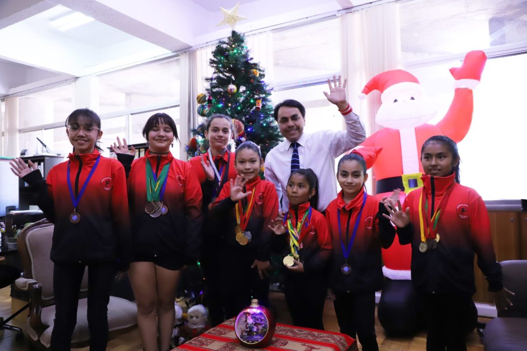 Niñas del Club de Gimnasia artística Irma Véliz obtuvieron 32 medallas